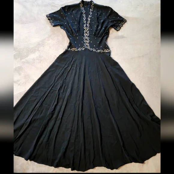 1930s -40s Vintage Rayon Crepe Gown - Picture 14 of 14